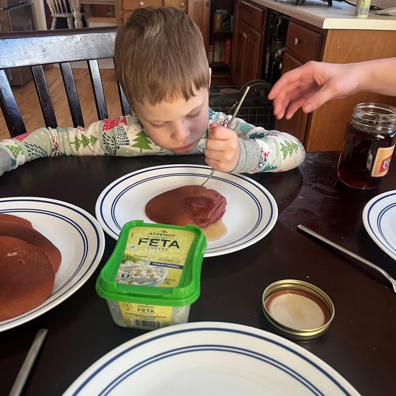 Apple Pie Agents Sneakies pancakes with fresh apple slices