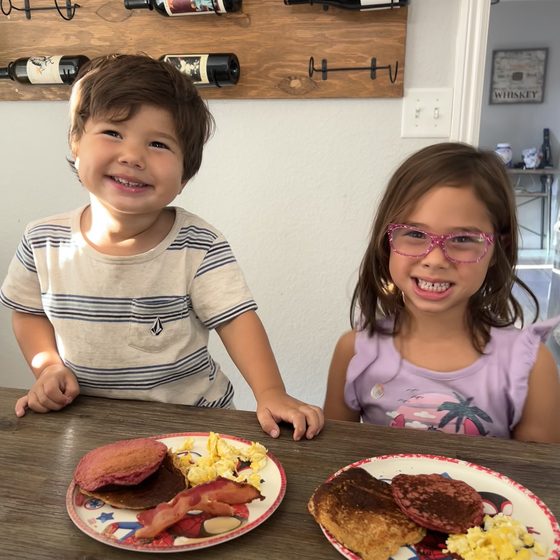 Sneakies pancakes, real families enjoying breakfast